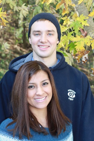 [2009-10-25 101 maria mallory becca weekend resize[3].jpg]