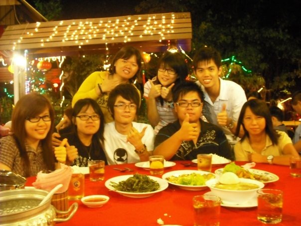 [dinner12.jpg]