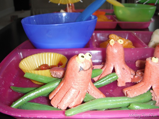 [octopus in sea beans and cheese dock, don't forget the umbrella![15].jpg]