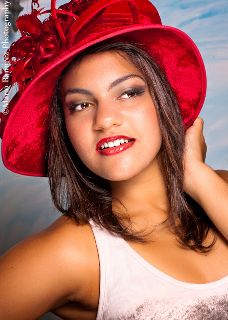 IMAGE: http://lh5.ggpht.com/_vil86oc98cU/TUXd5L0TfpI/AAAAAAAADTE/wZjTOHQI1Ms/s640/Rose%20Marie%20%2812%20of%2020%29.jpg