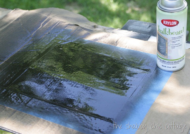 [How to make chalkboard stickers[13].jpg]
