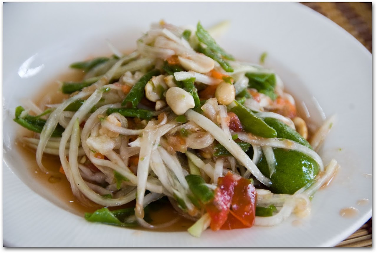 Green papaya salad