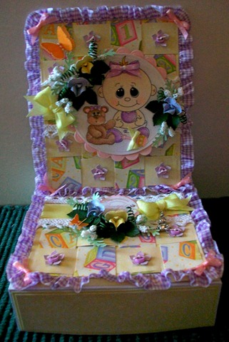 [Baby Girl Easel Gift Box Card[4].jpg]