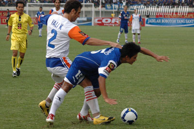 Suchao Nuchnum Persib vs Persitara 2009