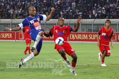 Hilton Moreira Persib vs Persijap 2009/2010