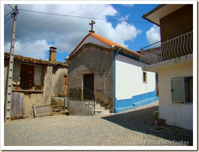 Foto da capela de Santo Antonio em Castelo Branco Mogadouro