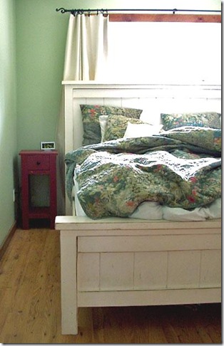 knockoffwood-farmhouse-bed-