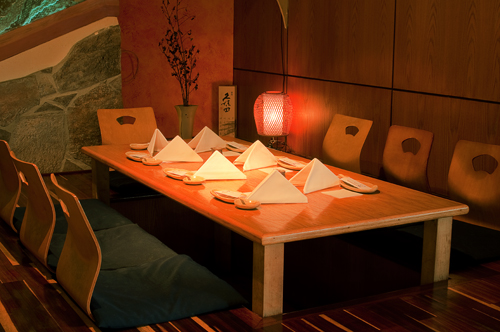 Our tatami room has traditional Japanese floor-seating for a party of six to ten people.