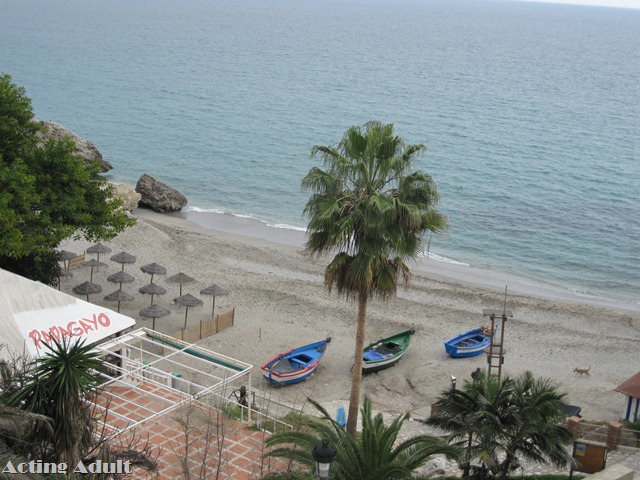 [9. Wed, Dec 29, 2010 - Nerja, Spain (77)[3].jpg]