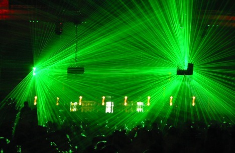 [lasers-in-green-dance-club-party[5].jpg]