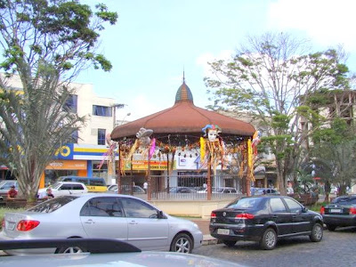 Uma volta para ver a estrutura da festa