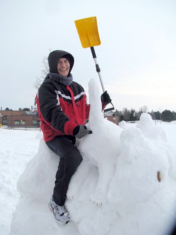 Snow monster 2011 007