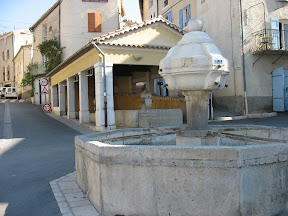 Fontijn en wasplaats.