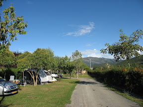 Aan de buitenkant van de camping.