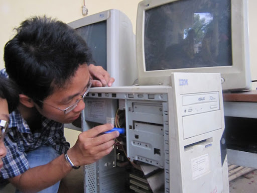 Chương trình Máy tính cũ - Tri thức mới