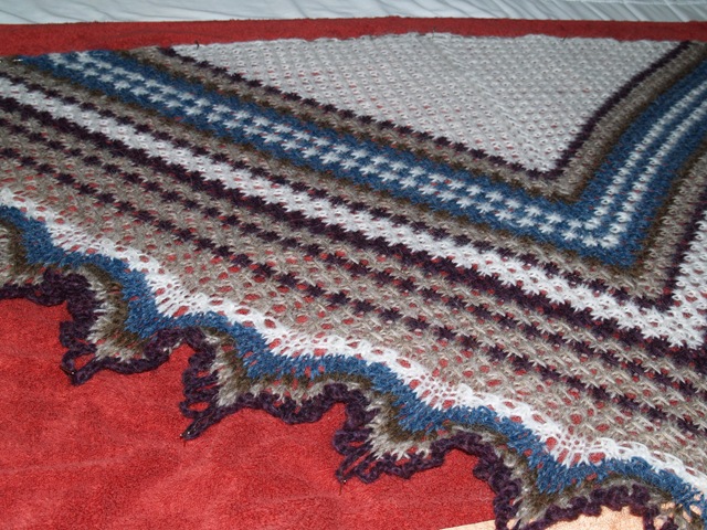 [schoolhouse press shawl KAL 10.09 003[3].jpg]
