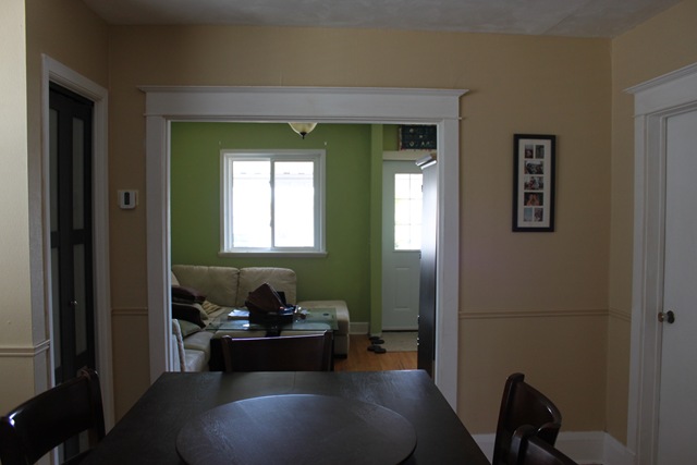 [dining room south end[4].jpg]