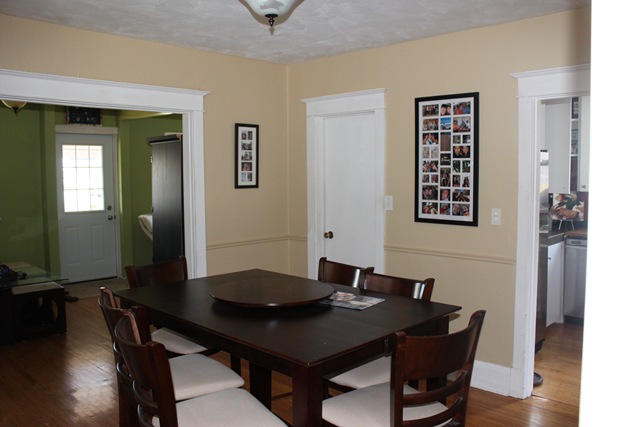 [dining room west side[4].jpg]