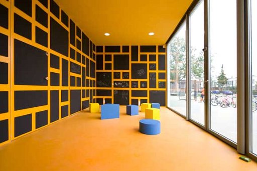 見えるところはすべてが遊び場(Anansi) 見えるところはすべてが遊び場(Anansi)