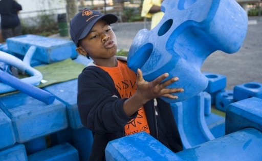 みんなで作るユニット遊具。(Imagination Playground)