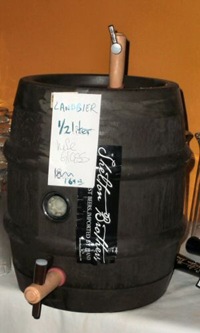 [0909e-AnstichKeg[4].jpg]
