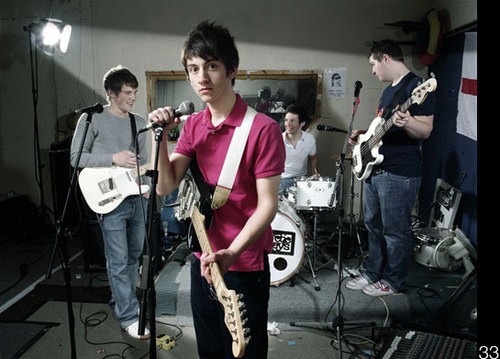 [Arctic+Monkeys[3].jpg]