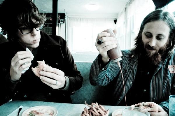 [Blackkeys3.jpg]