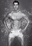 gallery_enlarged-cristiano-ronaldo-armani-shirtless-photos-photos-01142010-02