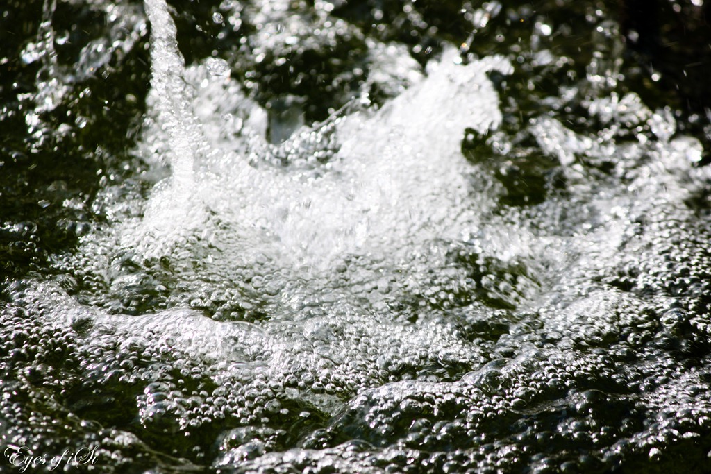 [Eyes-of-iSi-Wasser-Brunnen-Sprudel[3].jpg]