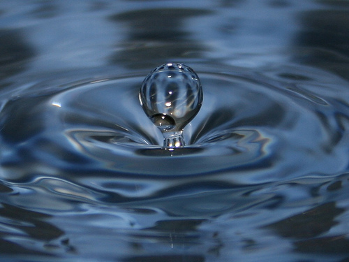вода