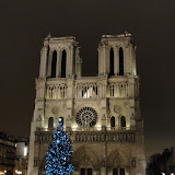  &ndash; Notre Dame at night