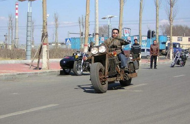 [moto[6].jpg]