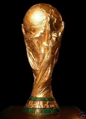 [world-cup-trophy[3].jpg]