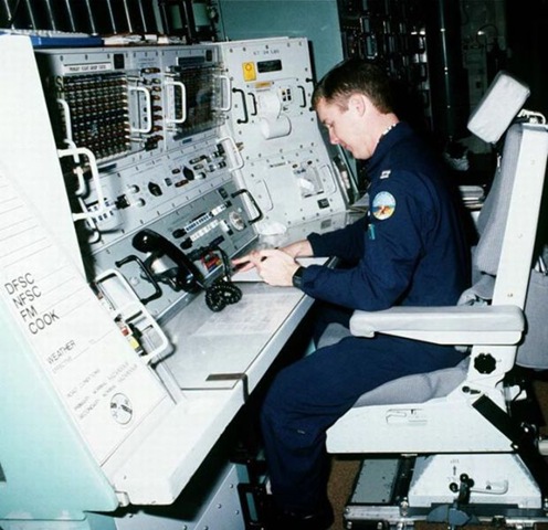 [nuclear_missile_silo_640_18[2].jpg]