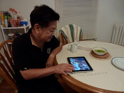 Viewing Photos on the iPad