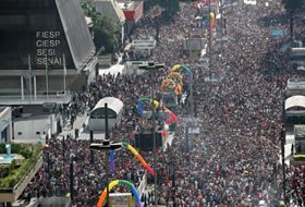 [Parada Gay São Paulo[2].jpg]