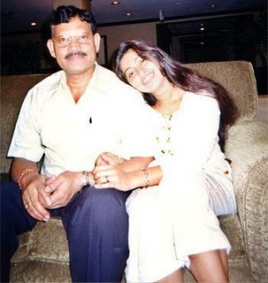 [sneha_family_photo1[3].jpg]
