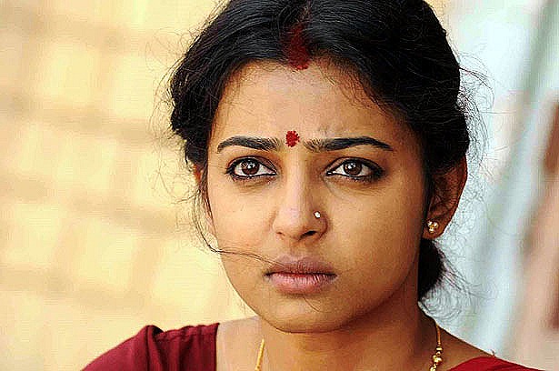 [radhika-apte-looking[5].jpg]