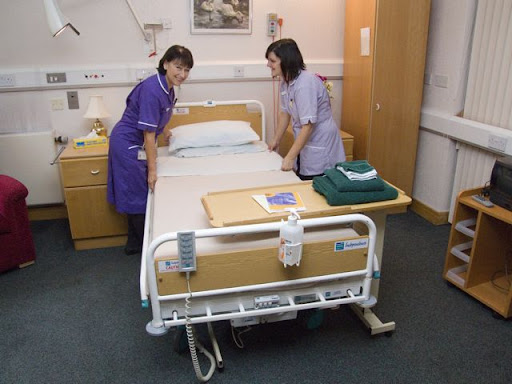 Queenscourt Hospice