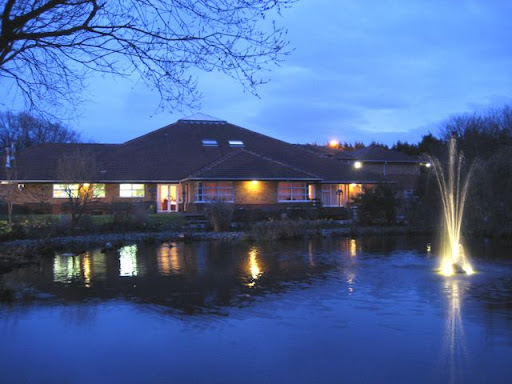 Queenscourt Lakeside by night