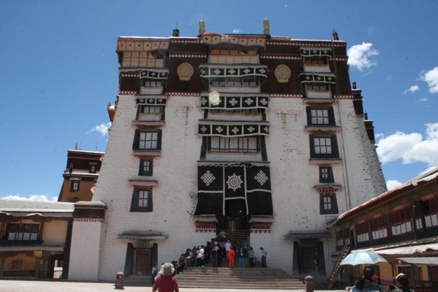 [13. Inside Potala Palace[5].jpg]