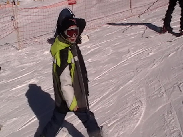 [01-01-09 Skiing from video4[2].jpg]