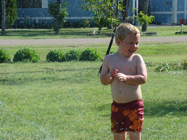 [05-20-10 Zane in sprinkler 04[2].jpg]