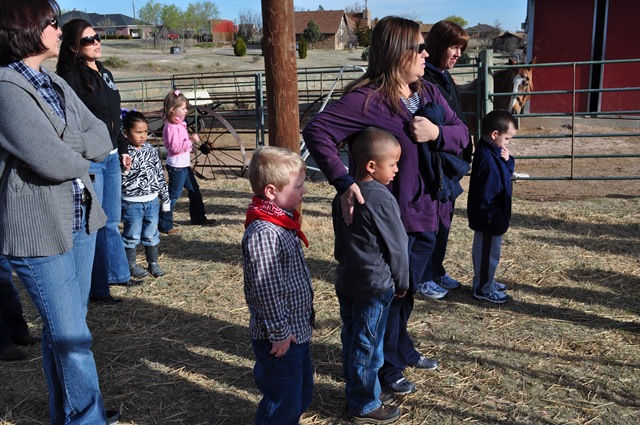 [03-31-11 farm visit 12[2].jpg]