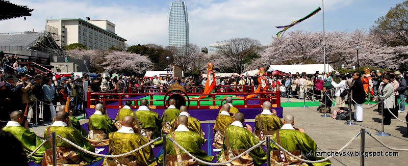 Japan Tokyo Shibakoen Zojoji Gagaku Komagaku Япония Токио Шибакоен Зожожи Гагаку Комагаку Япония Токио
