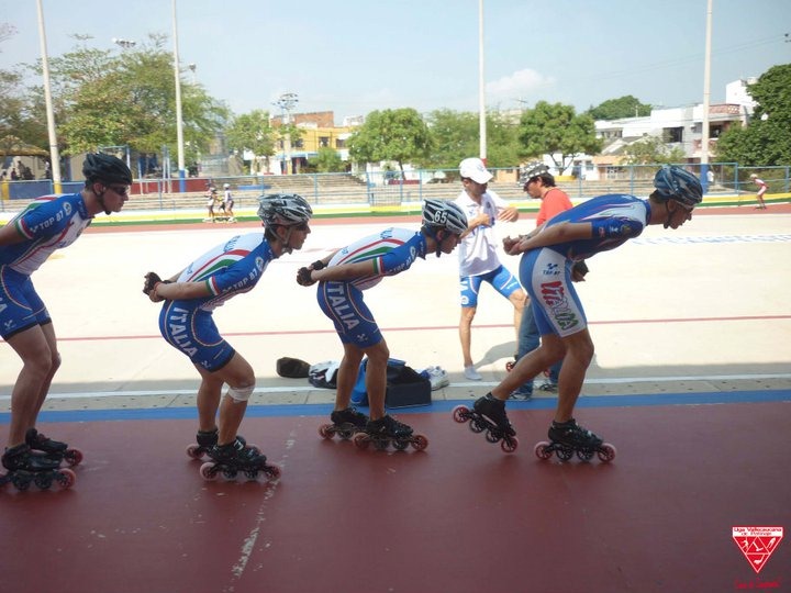 [215457_186208228092838_100001109873078_482873_2660351_n[4].jpg]