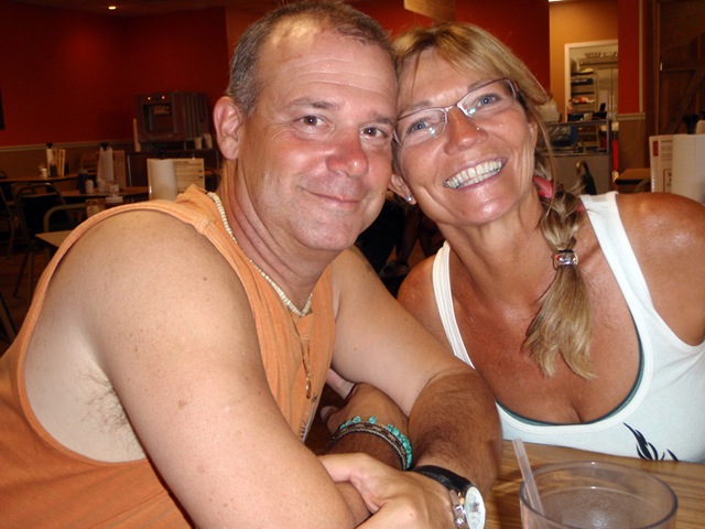 [rick&deb01[5].jpg]