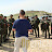 Instrução sobre IED para pessoal recém-chegado ao teatro de operações do Afeganistão. Em fundo os "Chevy" das OMLT.