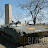 BMP 1 eslovaca monta guarda ao monumento Gazimestan que assinala a “Batalha do Kosovo”, ligada à fundação da Sérvia