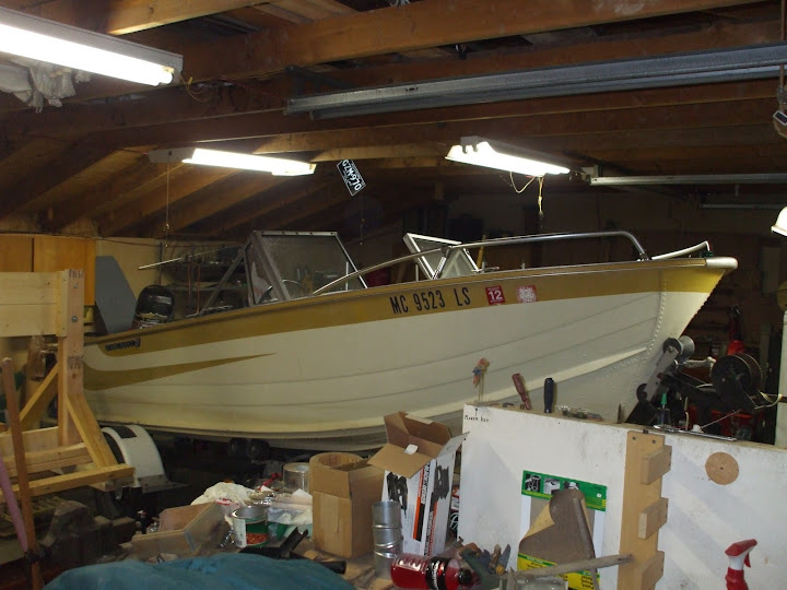 Boat%20resto%20winter%202010%20004.jpg